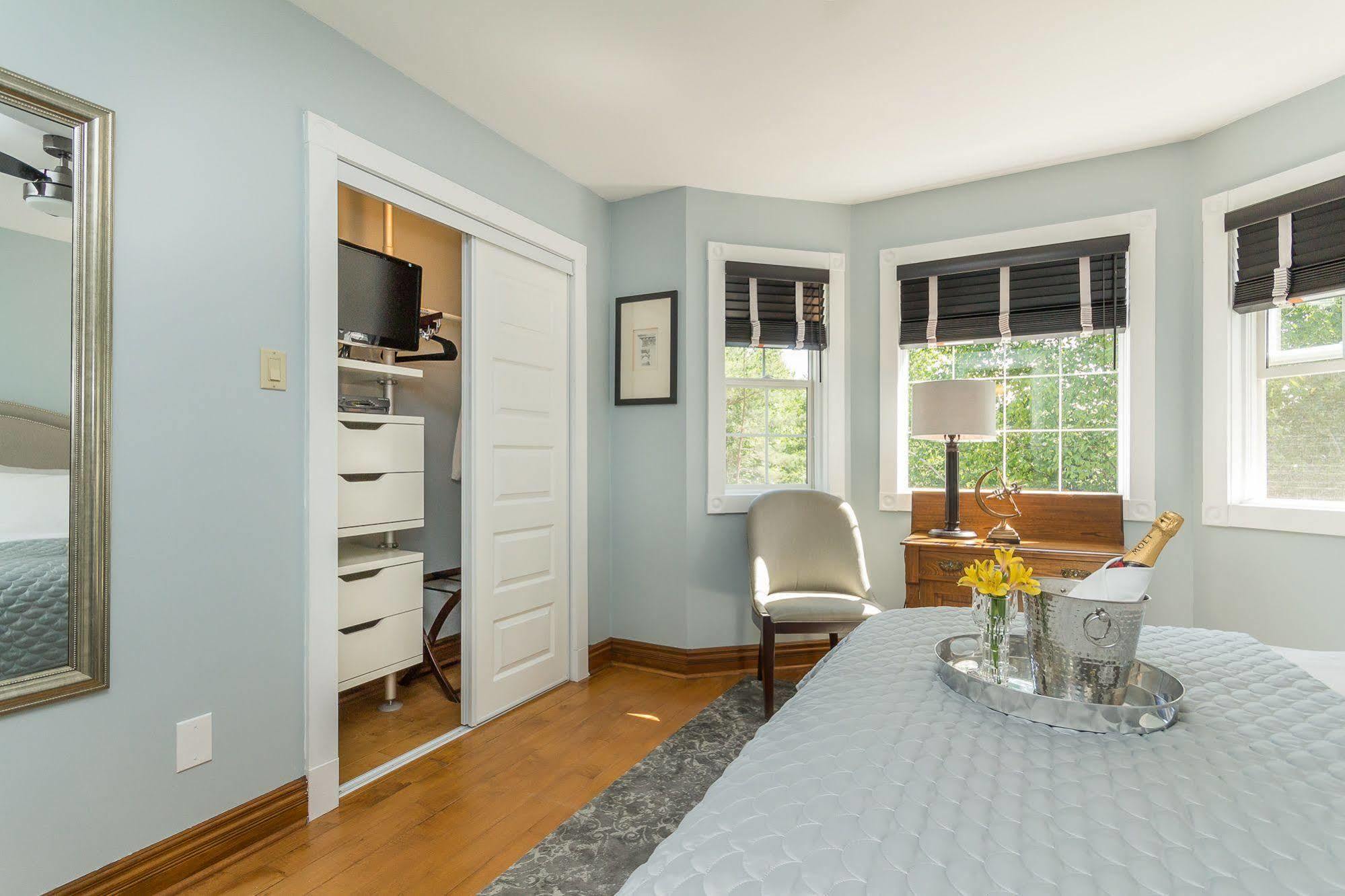 Craigleith Manor Bed & Breakfast コリングウッド エクステリア 写真